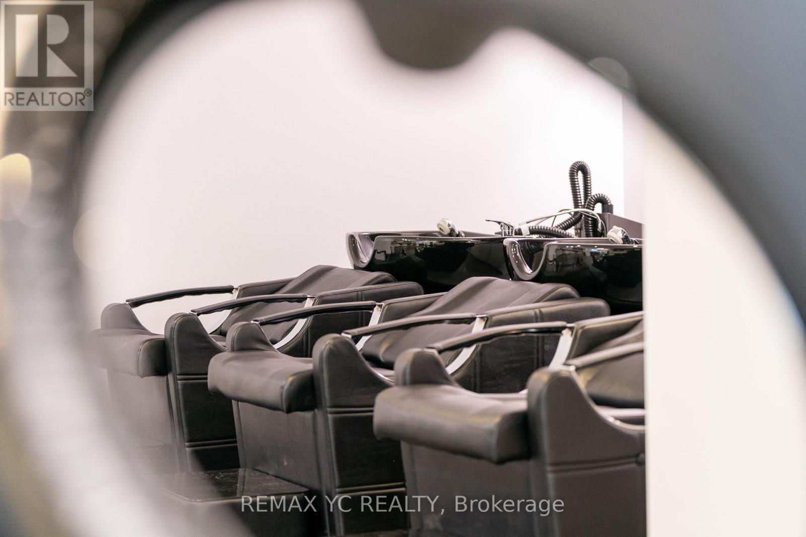 2409 Yonge Street, Toronto, Ontario  M4P 2E7 - Photo 27 - C12835536