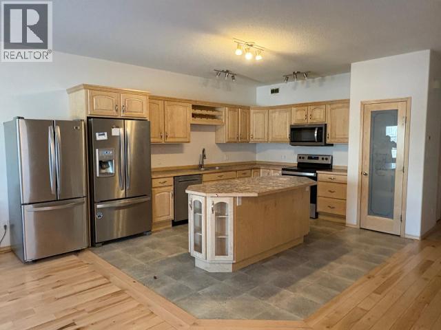 13-235 Olive May Way, Whitehorse, Yukon Y1A 0R5 - Photo 2 - 17088