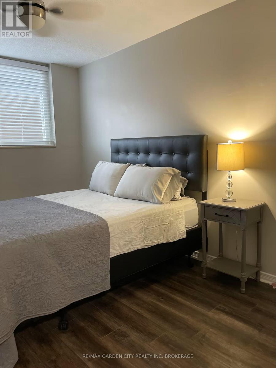 151 Plymouth Road, Welland, Ontario L3B 3C8 - Photo 14 - X12793712