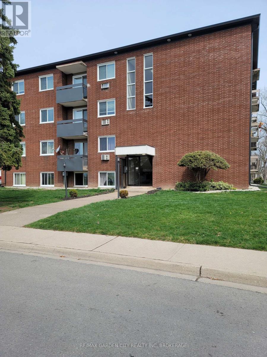 151 Plymouth Road, Welland, Ontario L3B 3C8 - Photo 19 - X12793712