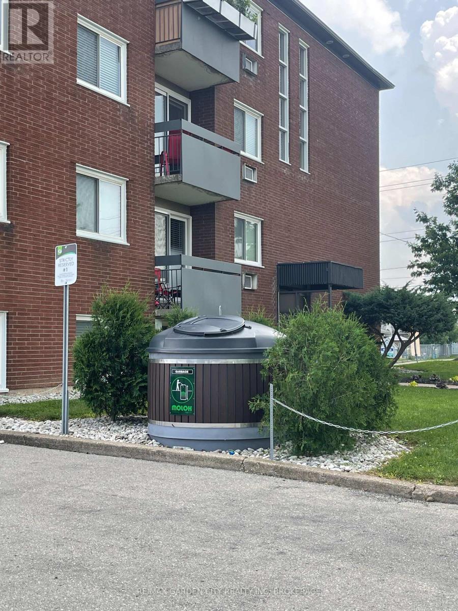 151 Plymouth Road, Welland, Ontario L3B 3C8 - Photo 20 - X12793712