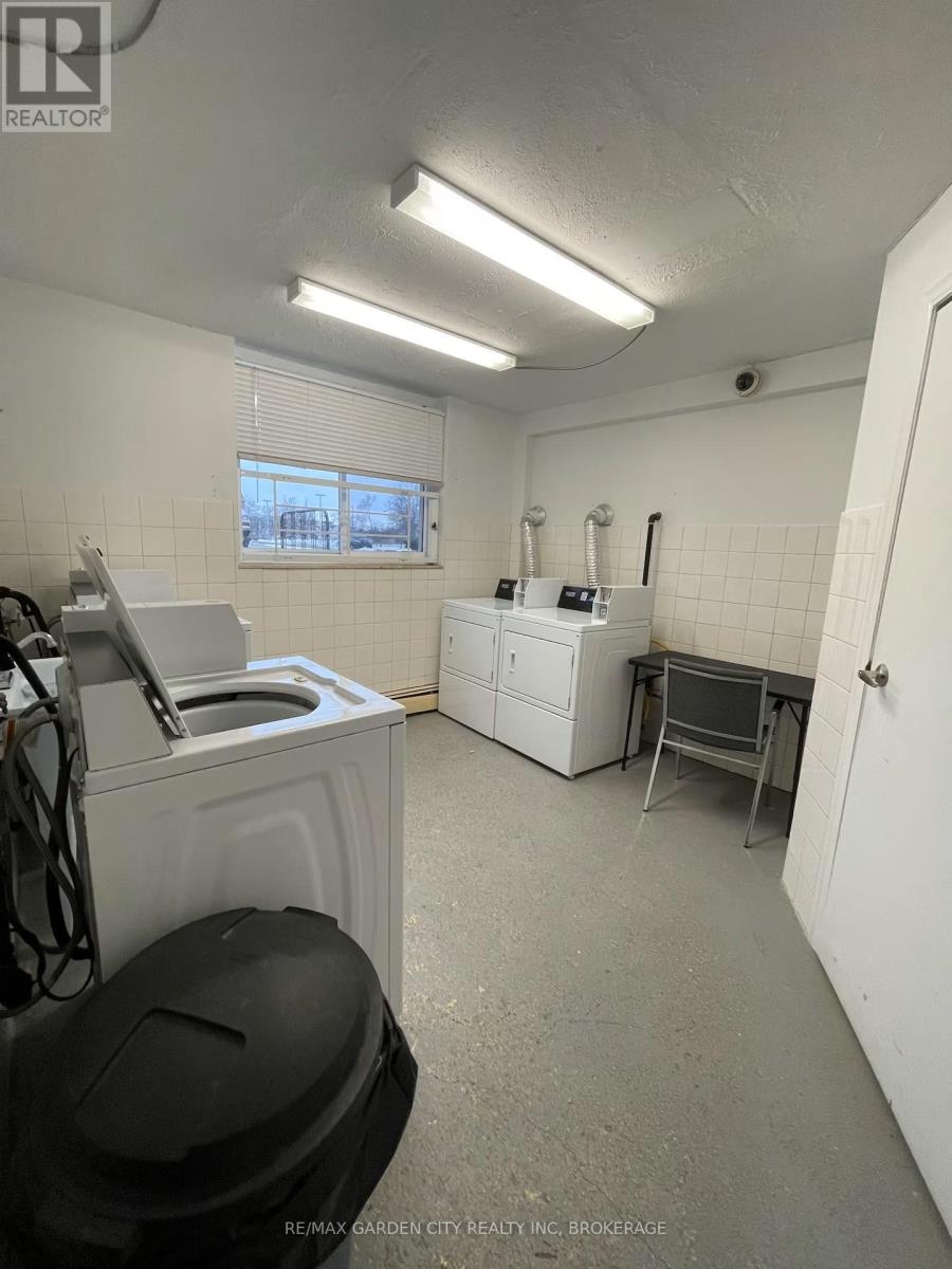 151 Plymouth Road, Welland, Ontario L3B 3C8 - Photo 21 - X12793712