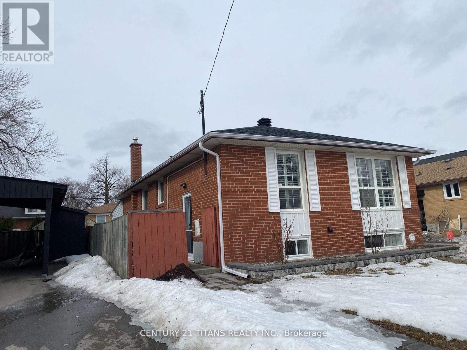 26 Stephenfrank Road, Toronto, Ontario  M1P 3W3 - Photo 2 - E12835386