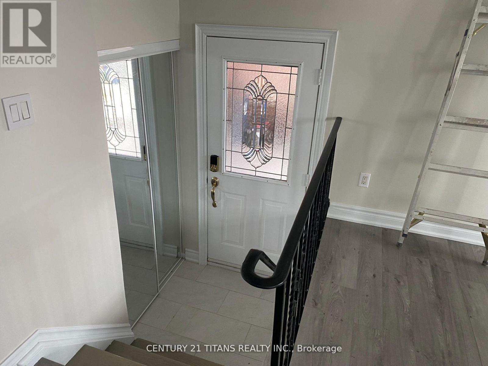 26 Stephenfrank Road, Toronto, Ontario  M1P 3W3 - Photo 4 - E12835386