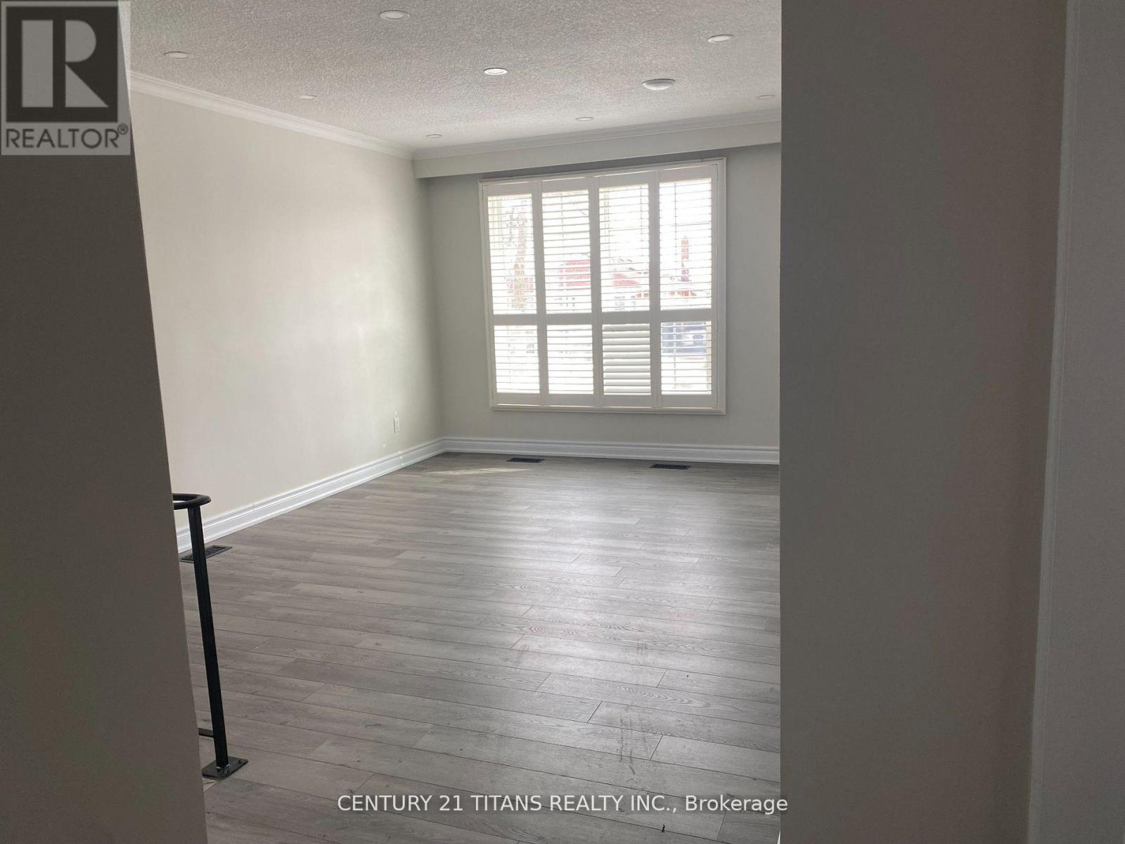 26 Stephenfrank Road, Toronto, Ontario  M1P 3W3 - Photo 5 - E12835386