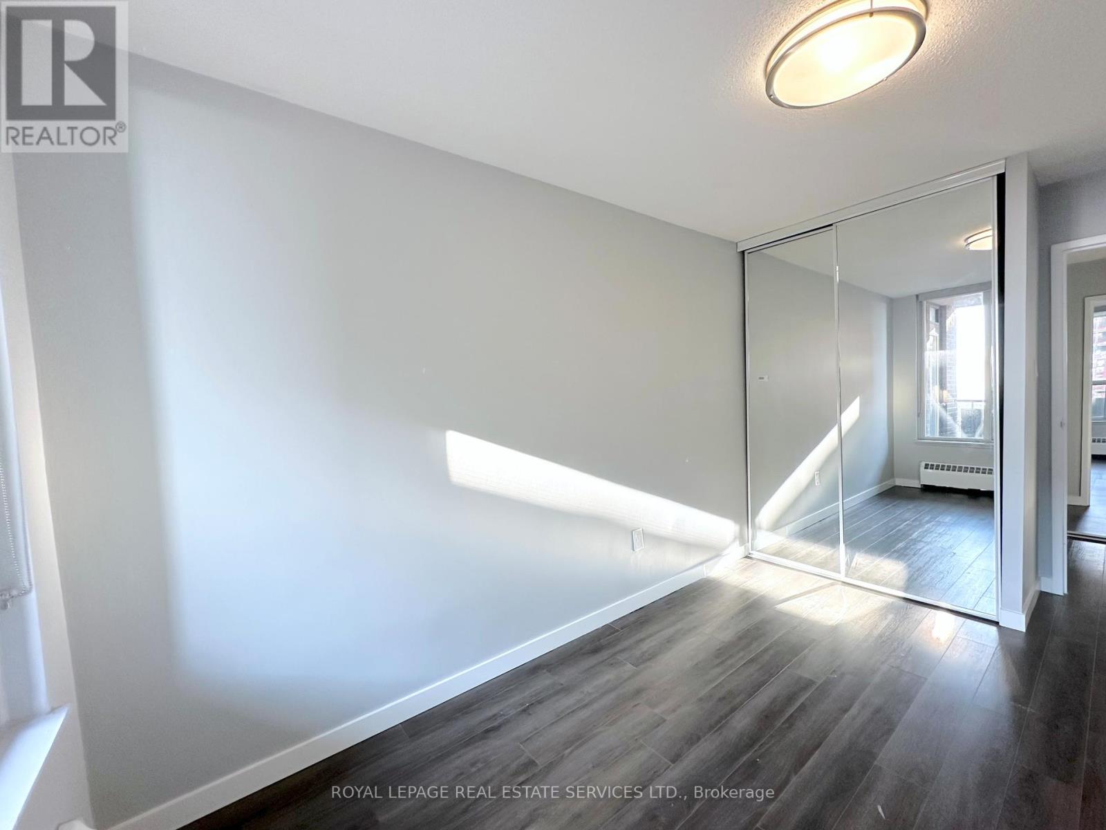 2109 - 2575 Danforth Avenue, Toronto, Ontario  M4C 1L5 - Photo 6 - E12835464