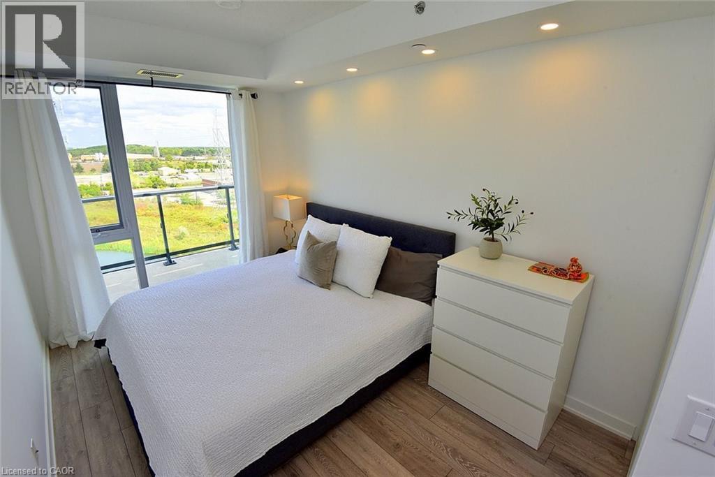 3200 Dakota Common Unit# B1006, Burlington, Ontario  L7M 2A7 - Photo 19 - 40808644