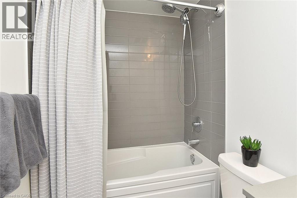 3200 Dakota Common Unit# B1006, Burlington, Ontario  L7M 2A7 - Photo 21 - 40808644