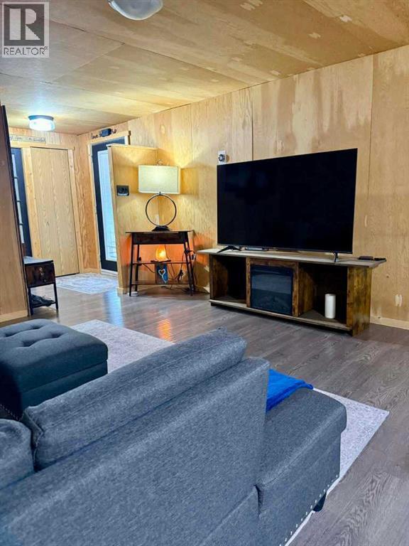 103, 145 East River Road, Hinton, Alberta T7V 1S5 - Photo 4 - A2287144