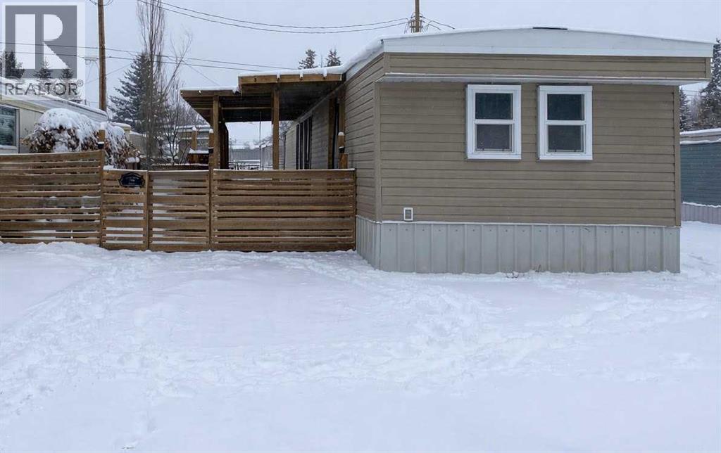 103, 145 East River Road, Hinton, Alberta T7V 1S5 - Photo 1 - A2287144