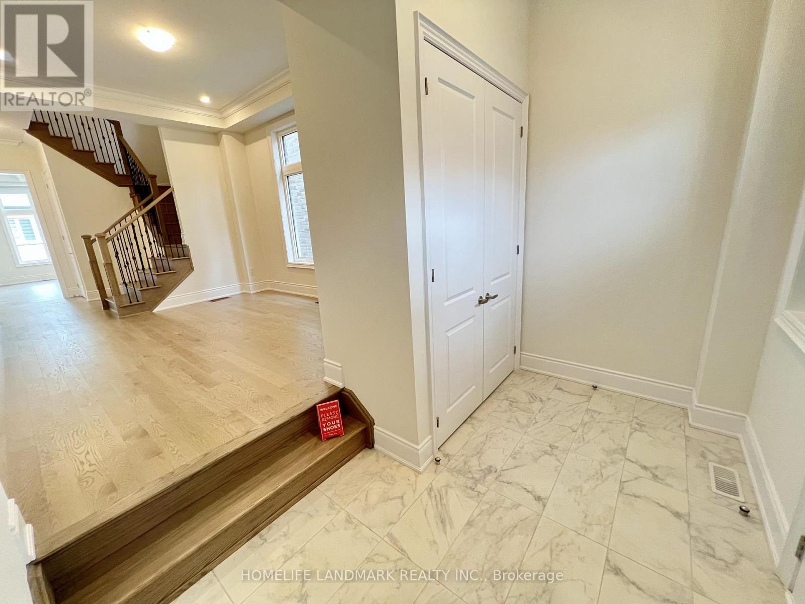 9 Perigo Court, Richmond Hill, Ontario  L4E 1K3 - Photo 18 - N12835384