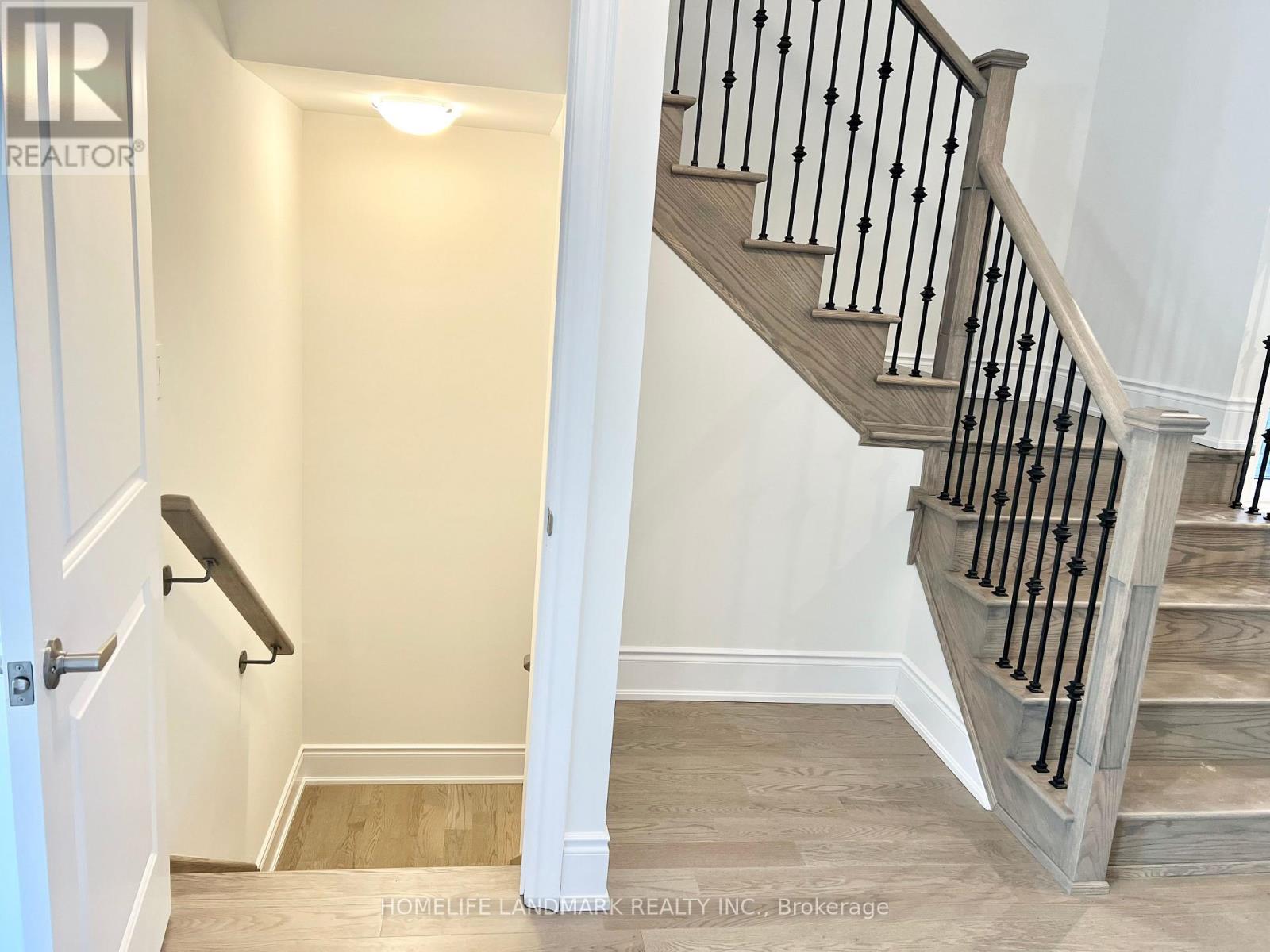 9 Perigo Court, Richmond Hill, Ontario  L4E 1K3 - Photo 34 - N12835384