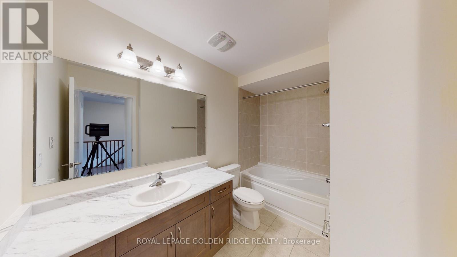 72 William F Bell Parkway, Richmond Hill, Ontario  L4S 0K1 - Photo 20 - N12835404