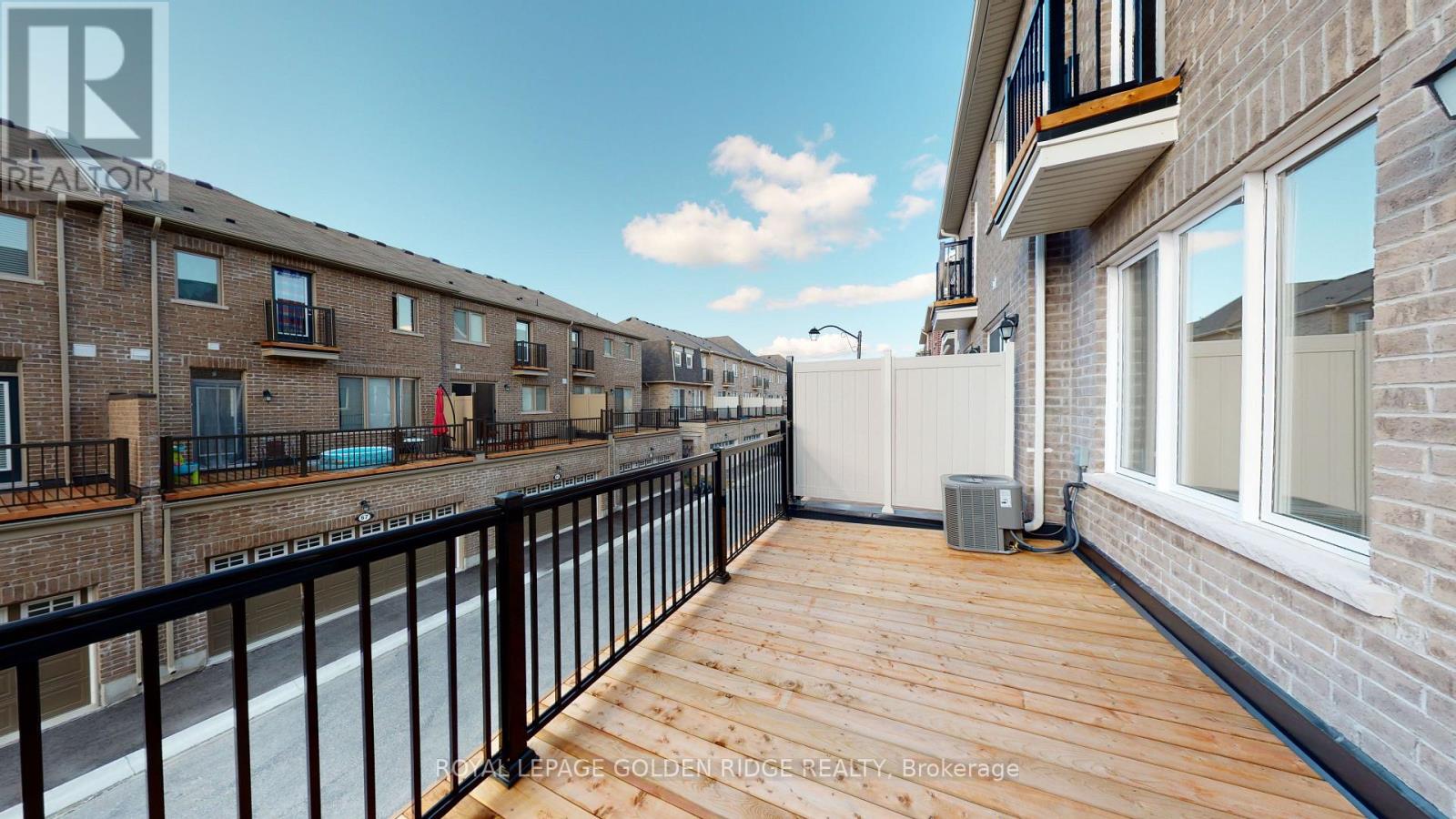 72 William F Bell Parkway, Richmond Hill, Ontario  L4S 0K1 - Photo 6 - N12835404