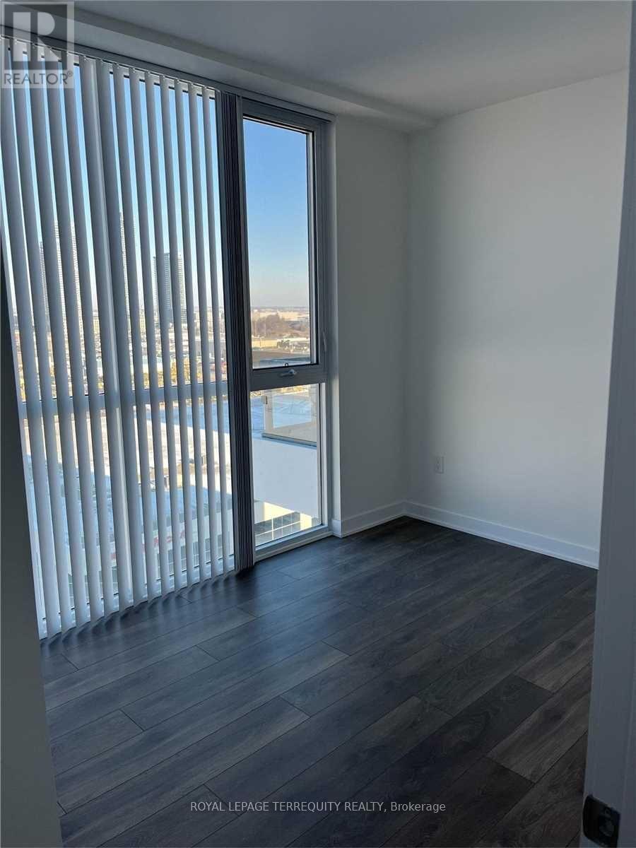 1116 - 10 Honeycrisp Crescent, Vaughan, Ontario  L4K 0M7 - Photo 5 - N12835512