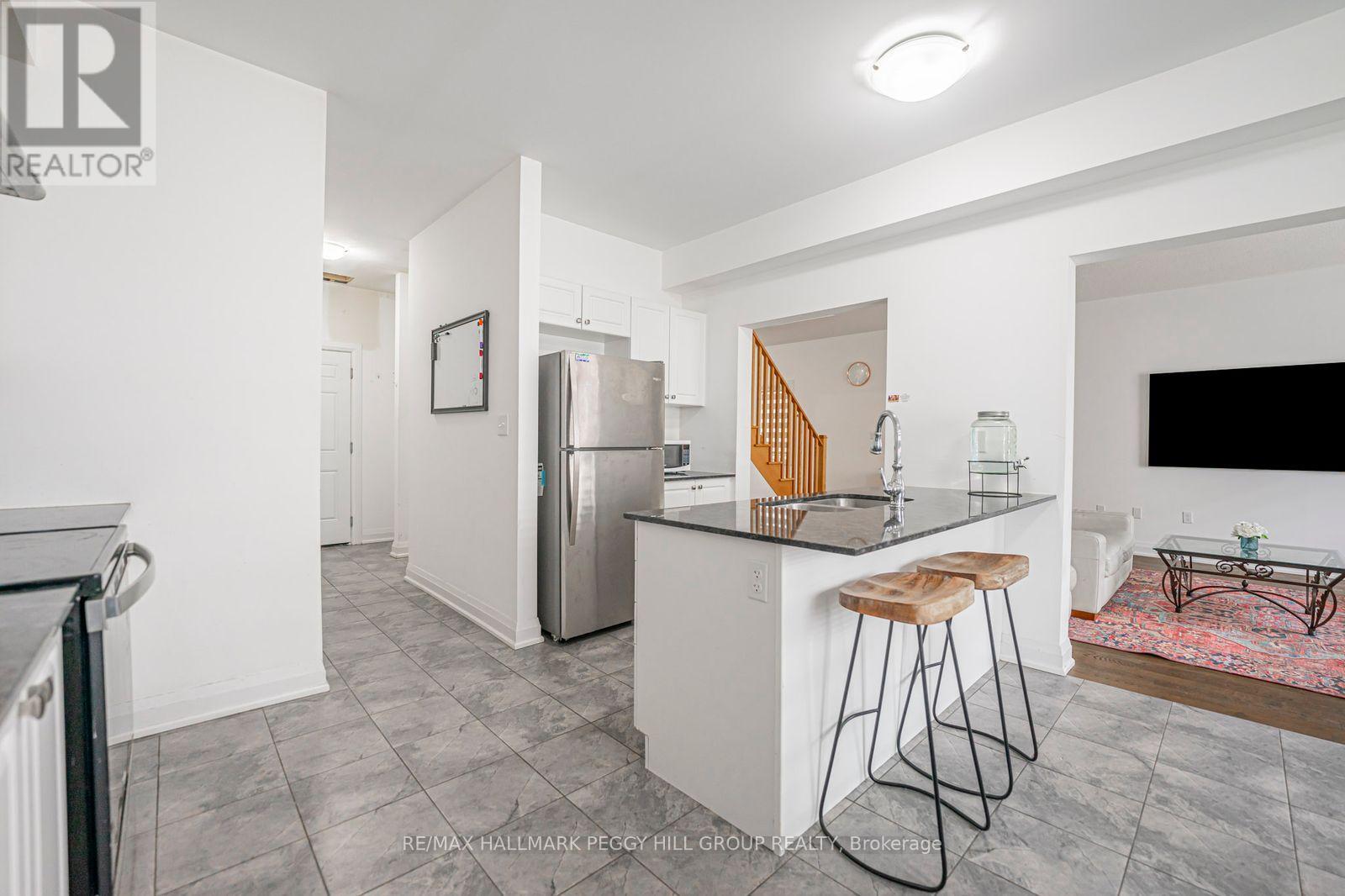 42 Alaskan Heights, Barrie, Ontario  L9J 0H9 - Photo 7 - S12835460