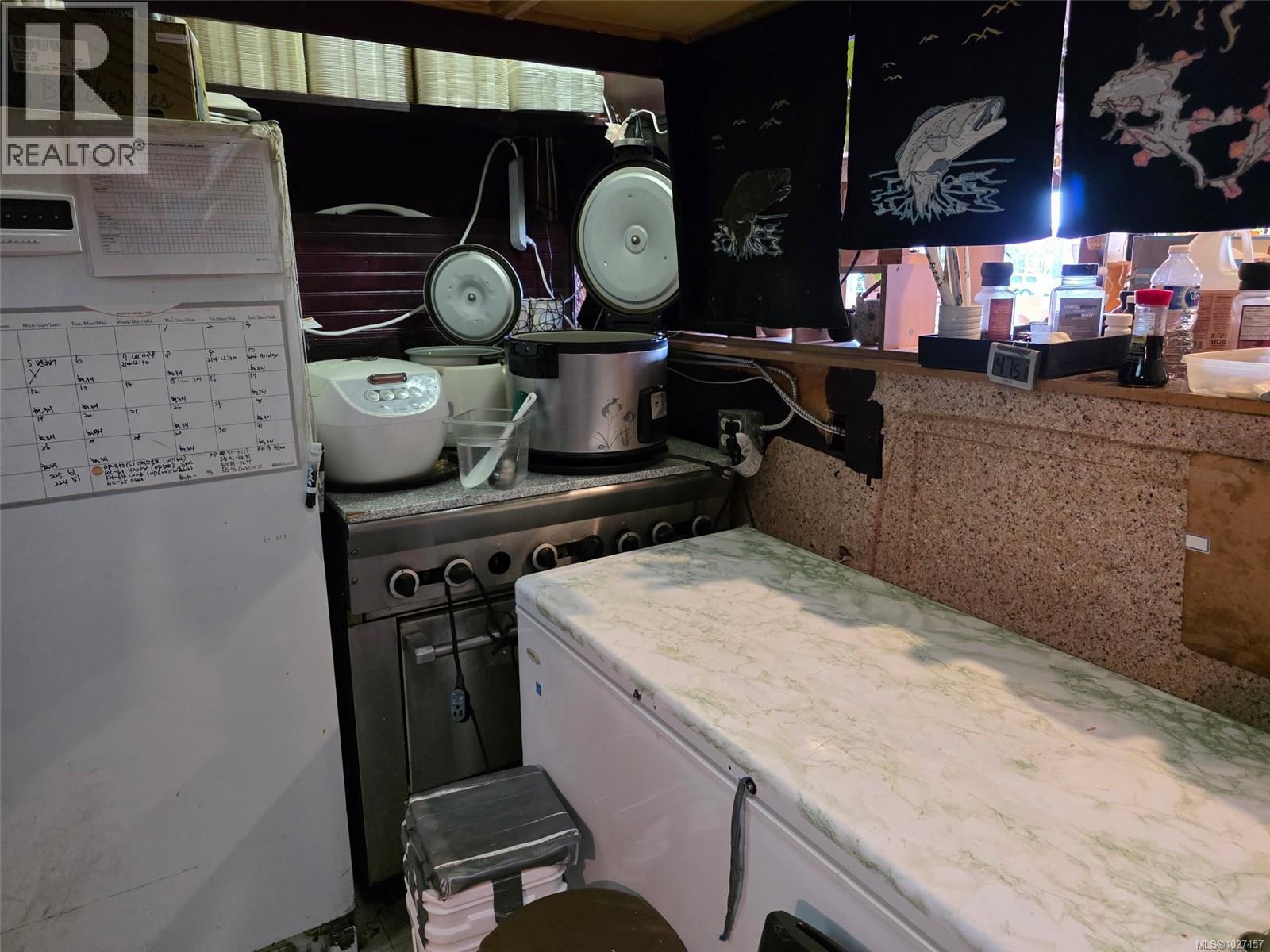 6 450 Ryan Rd, Courtenay, British Columbia  V9N 0E1 - Photo 9 - 1027457