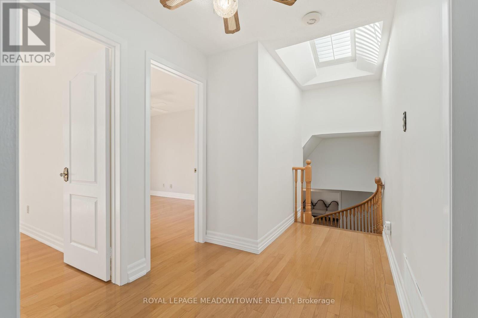 305 Ulric Crescent, Oakville, Ontario  L6K 3R3 - Photo 17 - W12835422