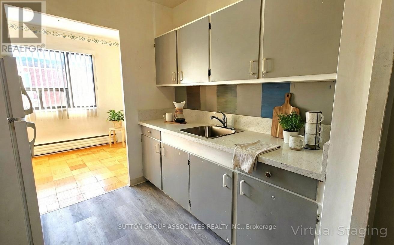 301 - 2356 Islington Avenue, Toronto, Ontario  M9W 3X3 - Photo 8 - W12835442