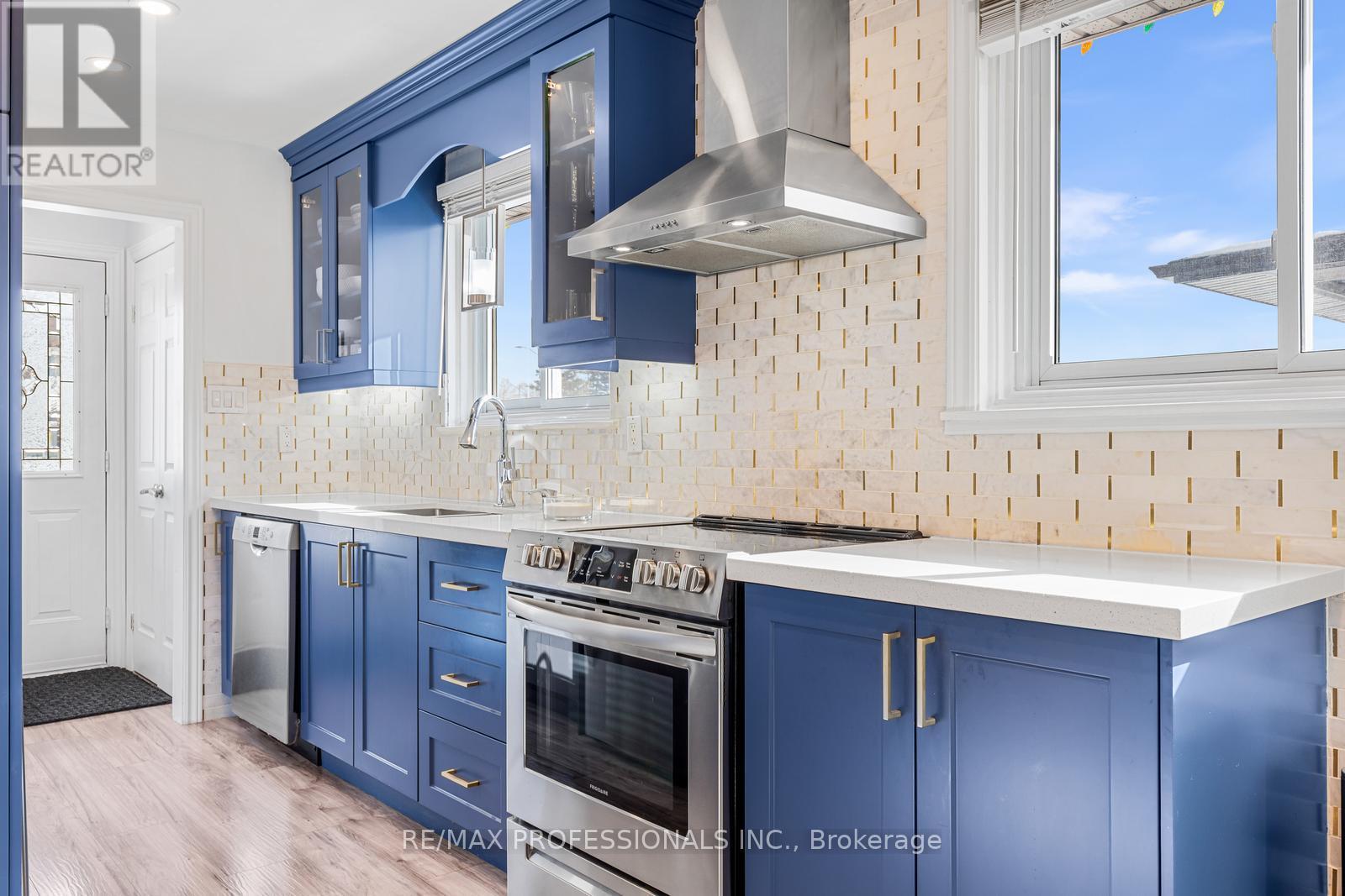 7656 Priory Crescent, Mississauga, Ontario  L4T 3H5 - Photo 13 - W12835470