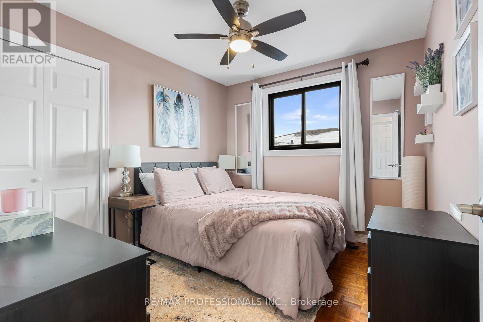 7656 Priory Crescent, Mississauga, Ontario  L4T 3H5 - Photo 24 - W12835470