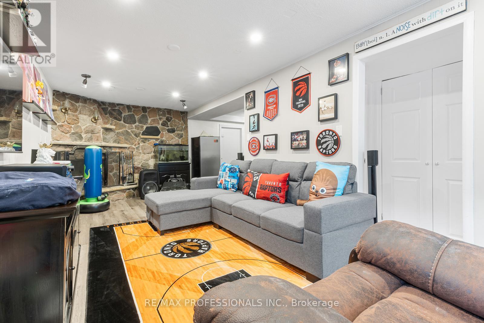 7656 Priory Crescent, Mississauga, Ontario  L4T 3H5 - Photo 26 - W12835470