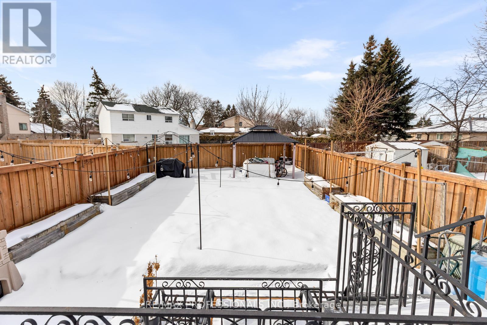 7656 Priory Crescent, Mississauga, Ontario  L4T 3H5 - Photo 33 - W12835470