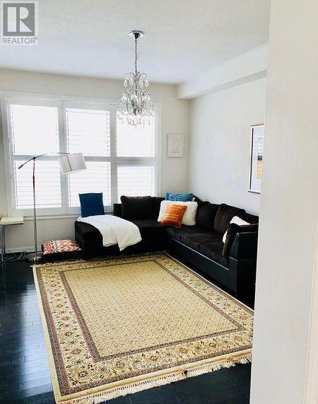 945 Farmstead Drive, Milton, Ontario  L9T 8H9 - Photo 6 - W12835498