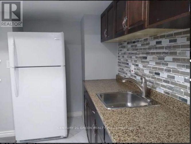 Basement - 5995 Cherrywood Place, Mississauga, Ontario  L5M 4Z6 - Photo 10 - W12835526