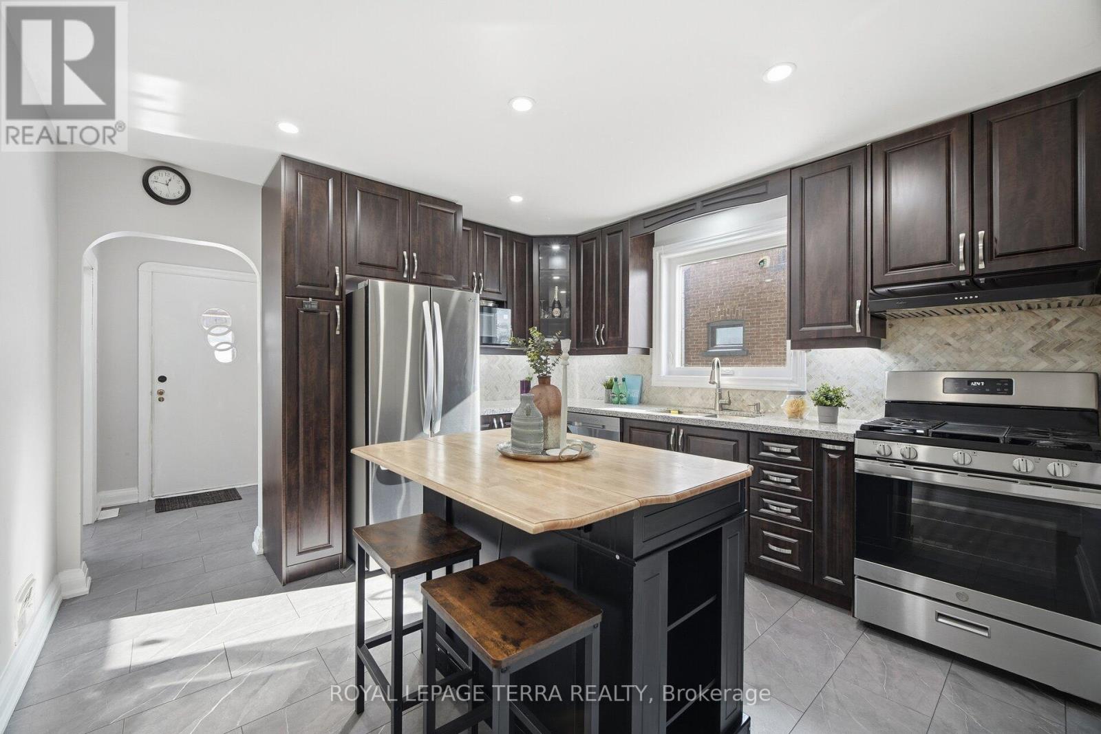 742 Ritson Road S, Oshawa, Ontario  L1H 5L1 - Photo 13 - E12752492