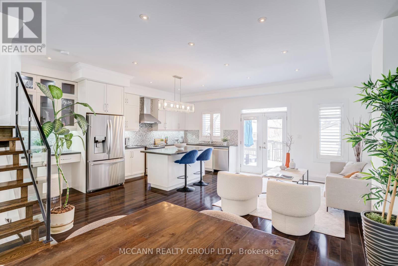 1155 Greenwood Avenue, Toronto, Ontario  M4J 4E7 - Photo 13 - E12795054