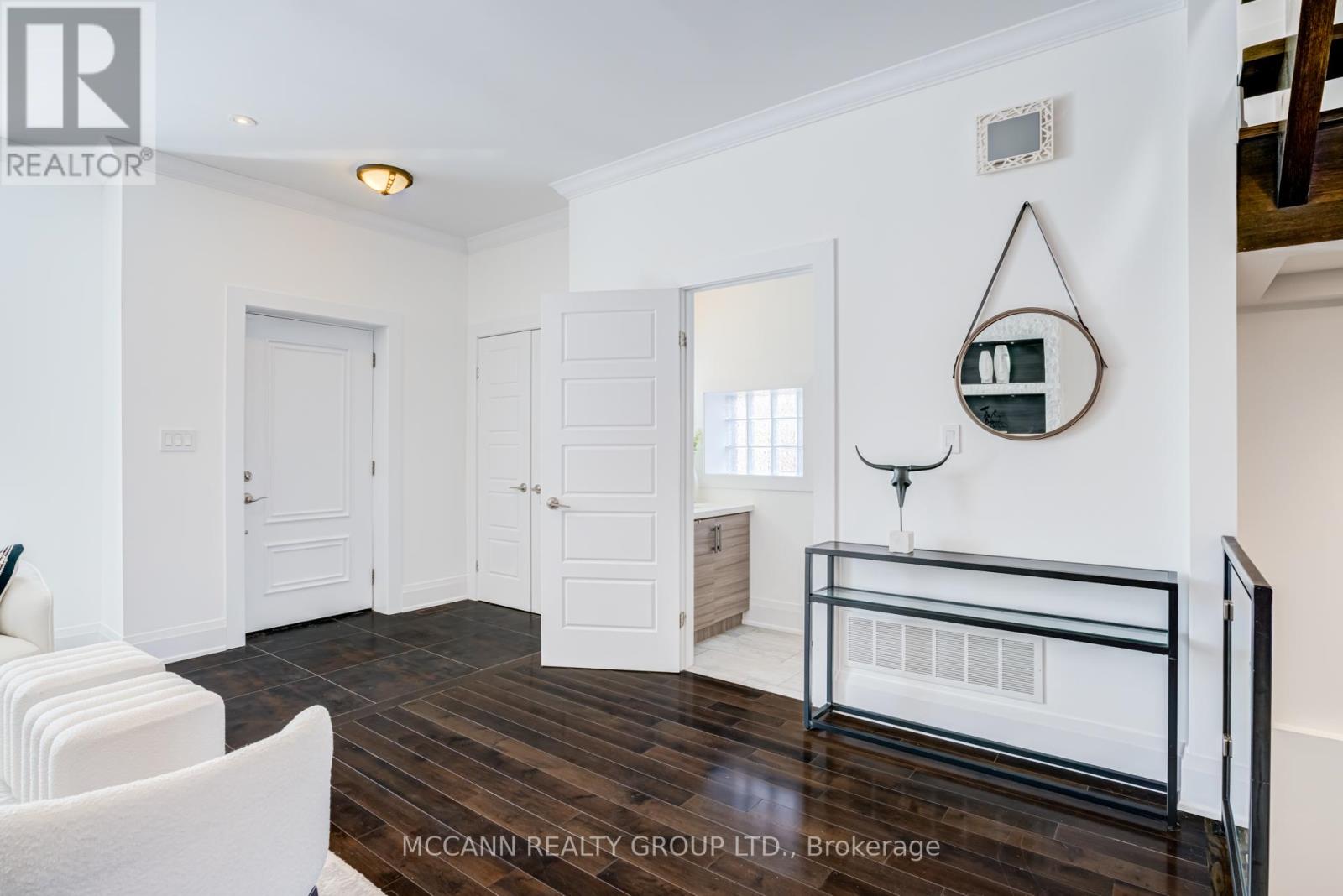 1155 Greenwood Avenue, Toronto, Ontario  M4J 4E7 - Photo 3 - E12795054