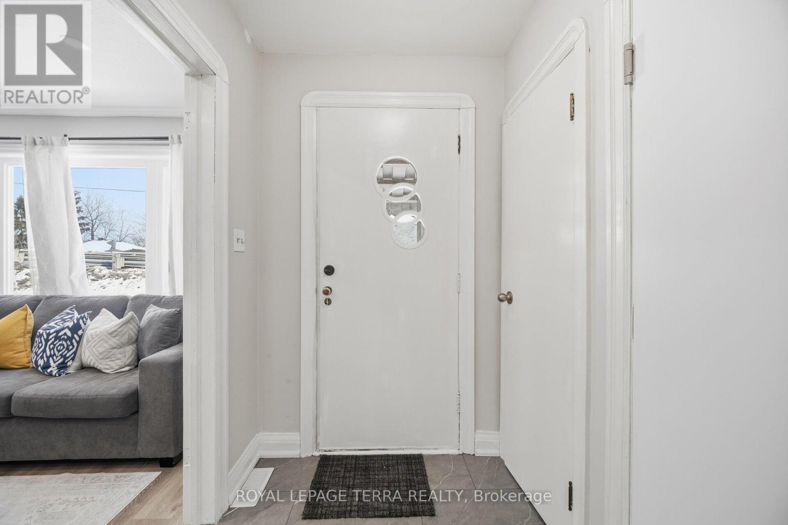 742 Ritson Road S, Oshawa, Ontario  L1H 5L1 - Photo 5 - E12752492