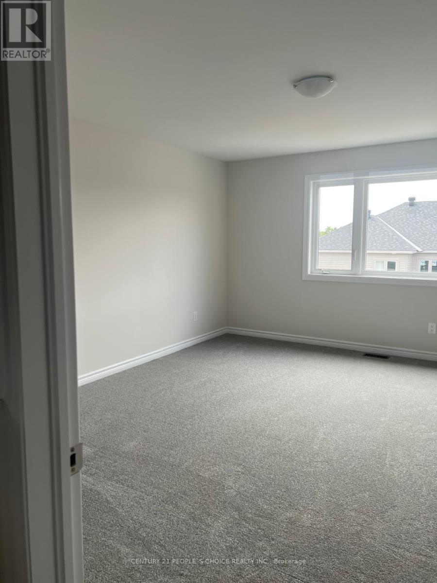 32 Atop Lane, Ottawa, Ontario  K1X 0H2 - Photo 9 - X12788828