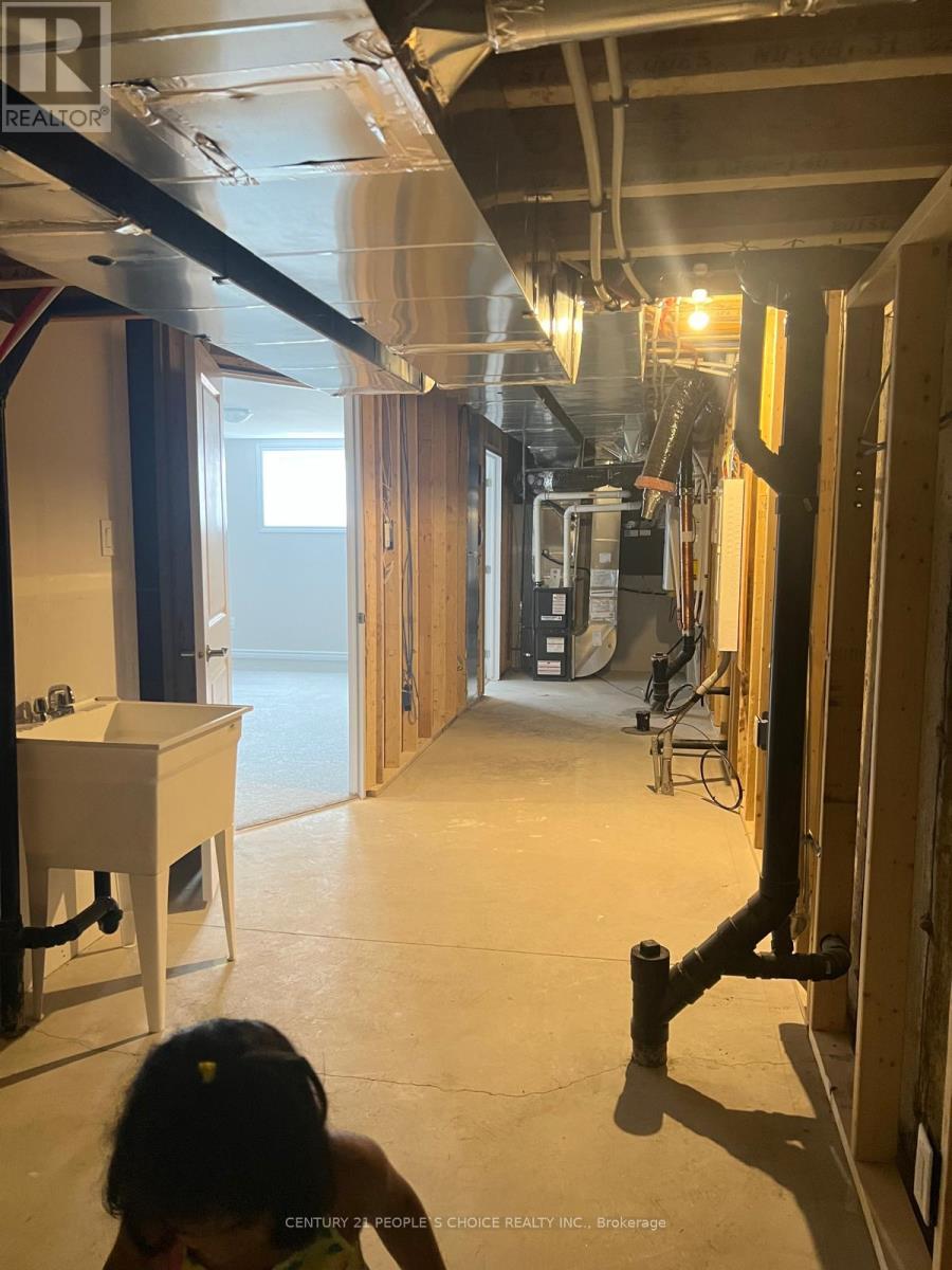 32 Atop Lane, Ottawa, Ontario  K1X 0H2 - Photo 16 - X12788828