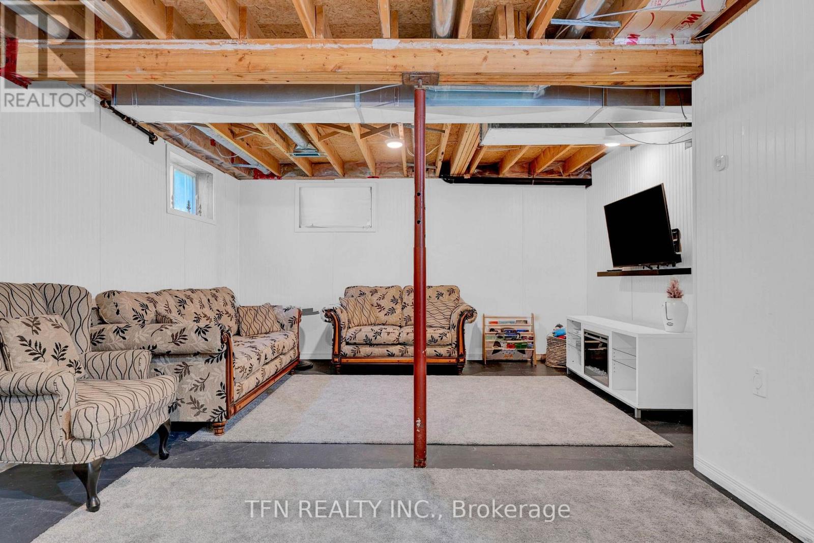 4 Pinewood Boulevard, Kawartha Lakes, Ontario  K0M 2T0 - Photo 25 - X12835424