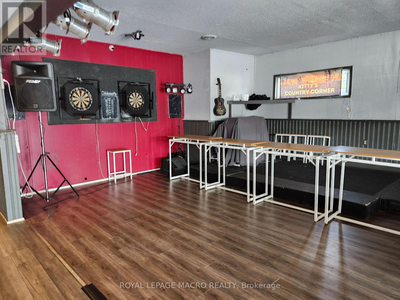 49 Scott Street W, St. Catharines, Ontario  L2R 1E1 - Photo 7 - X12835480