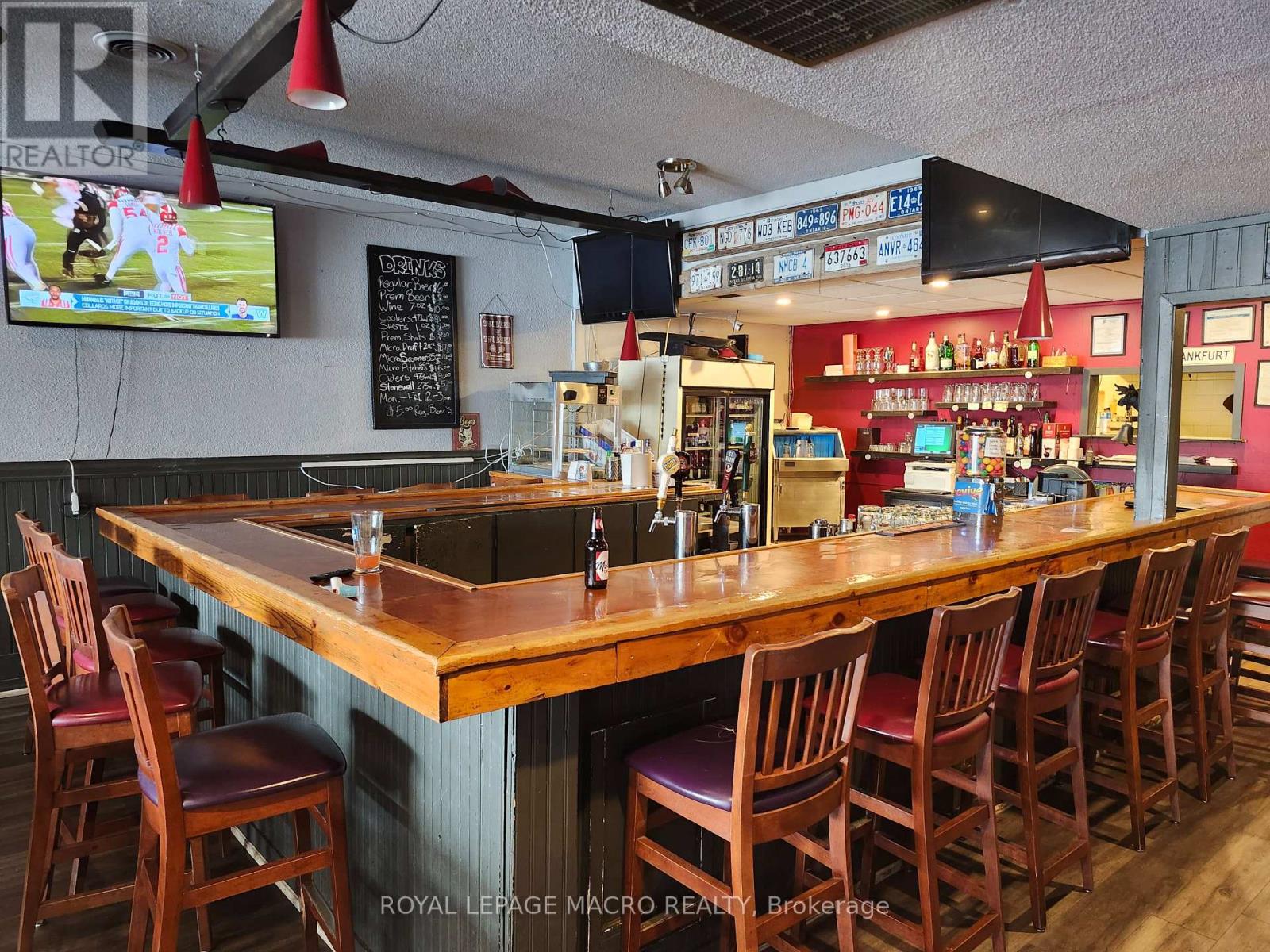 49 Scott Street W, St. Catharines, Ontario  L2R 1E1 - Photo 9 - X12835480