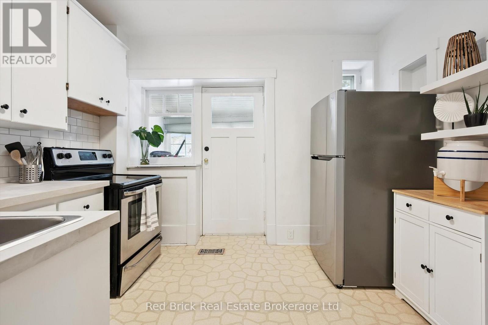 32 Eramosa Road, Guelph, Ontario  N1E 2L5 - Photo 17 - X12835658