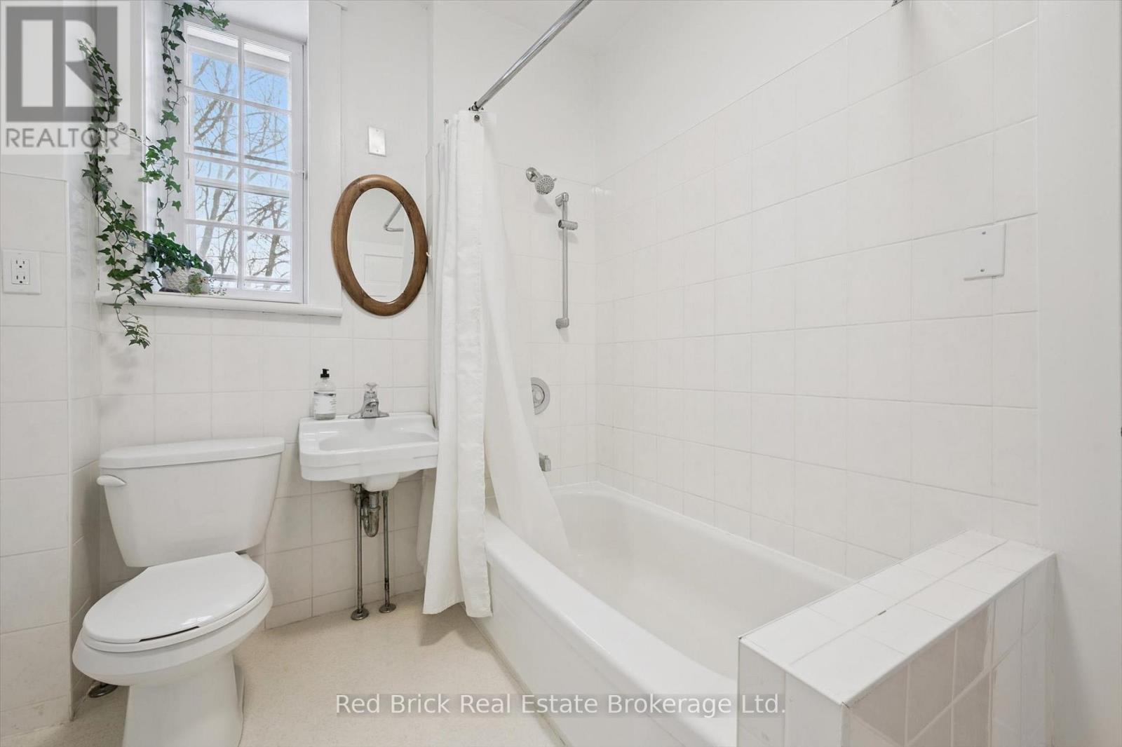 32 Eramosa Road, Guelph, Ontario  N1E 2L5 - Photo 26 - X12835658