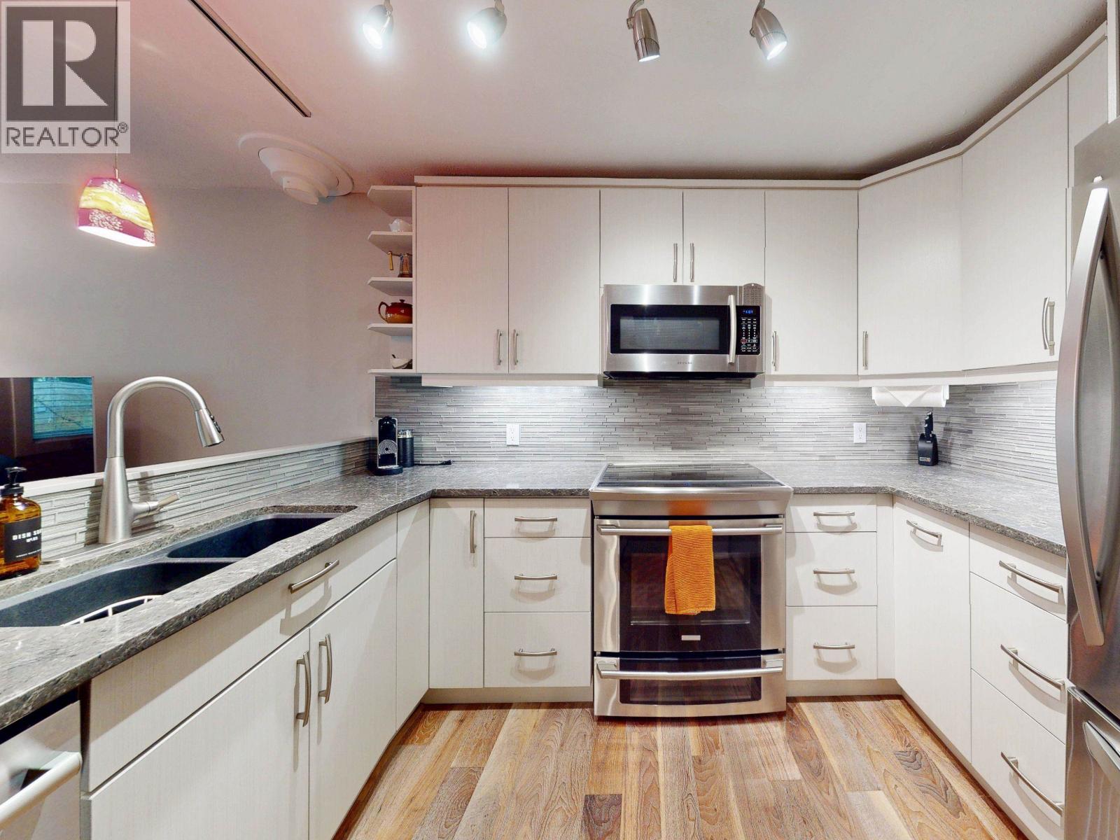 B 2309 Brandywine Way, Whistler, British Columbia  V8E 0A8 - Photo 6 - R3050982