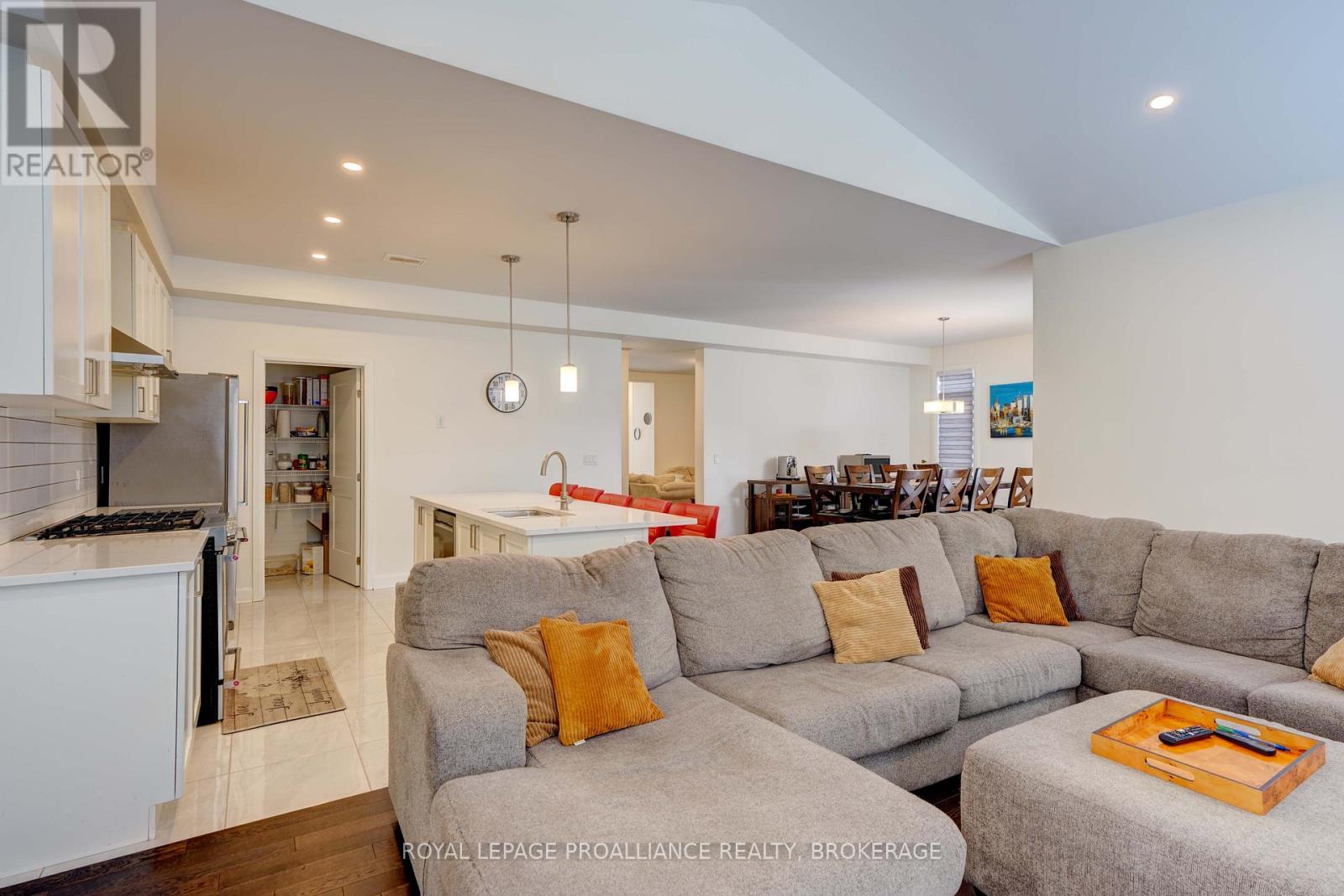 1369 Andersen Drive, Kingston, Ontario K7P 0P5 - Photo 17 - X12835654