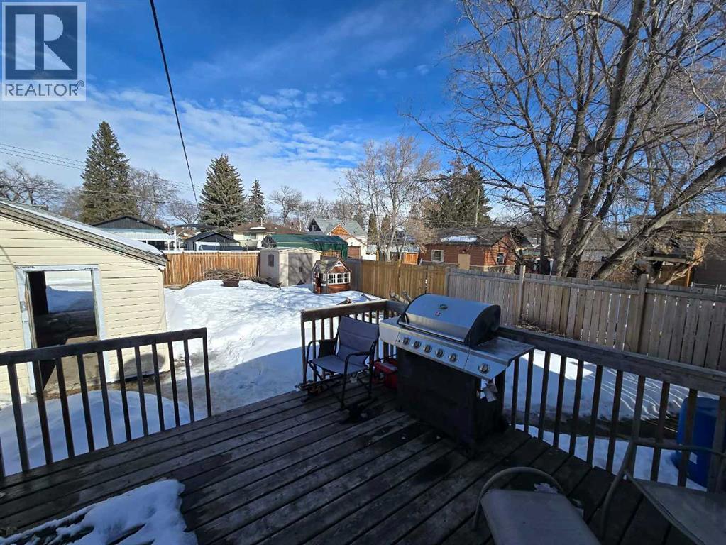 5208 55 Avenue, Ponoka, Alberta  T4J 1G8 - Photo 3 - A2288731