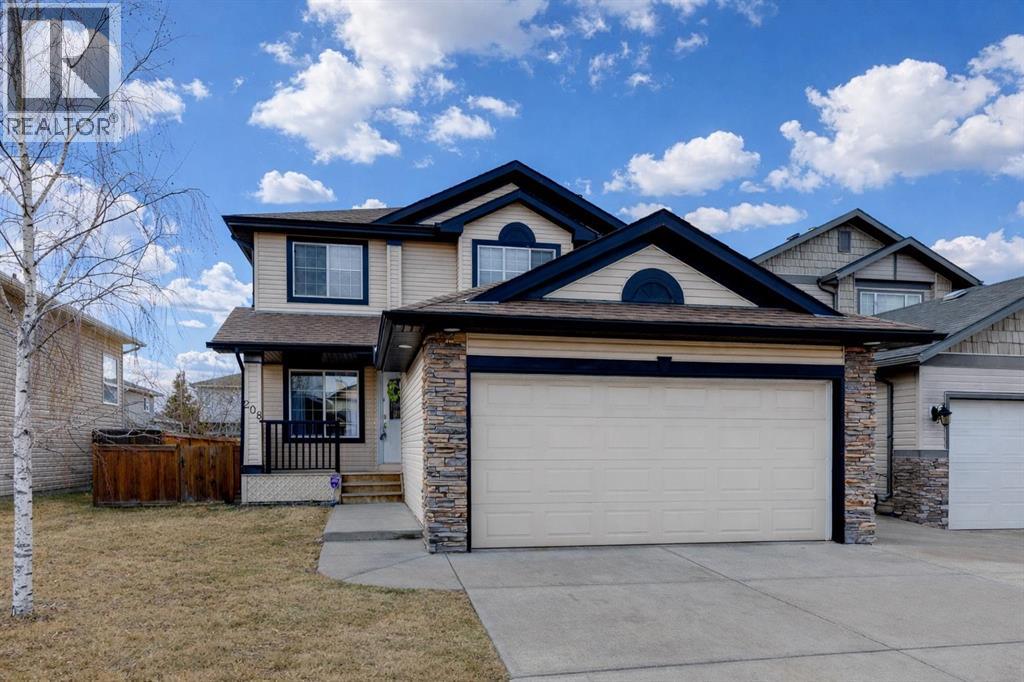 208 Fairways Bay NW, Airdrie, Alberta
