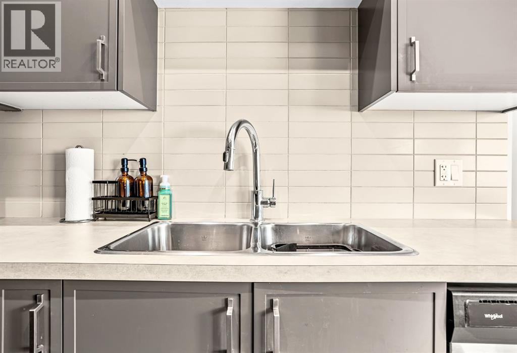 102b, 1200 Three Sisters Parkway, Canmore, Alberta  T1W 0M5 - Photo 19 - A2289272