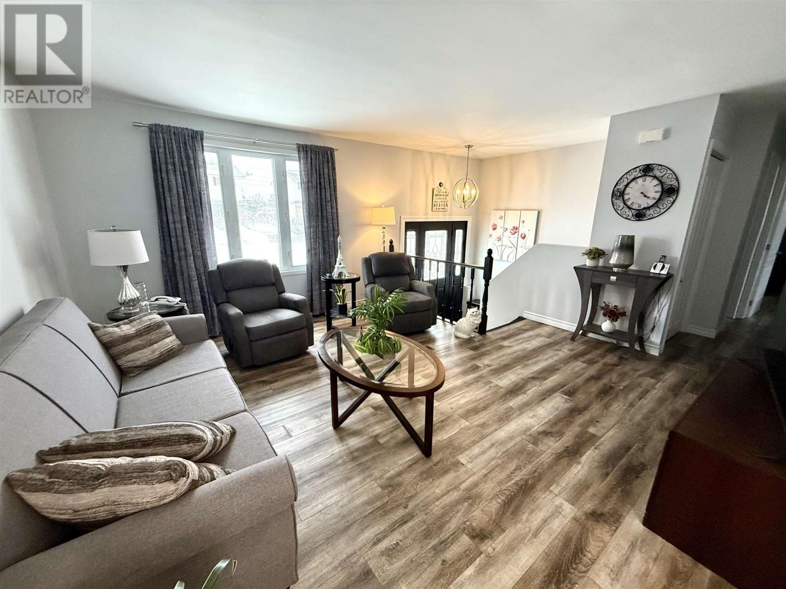 75 Copernicus Dr, Sault Ste. Marie, Ontario  P6A 6H3 - Photo 3 - SM260392