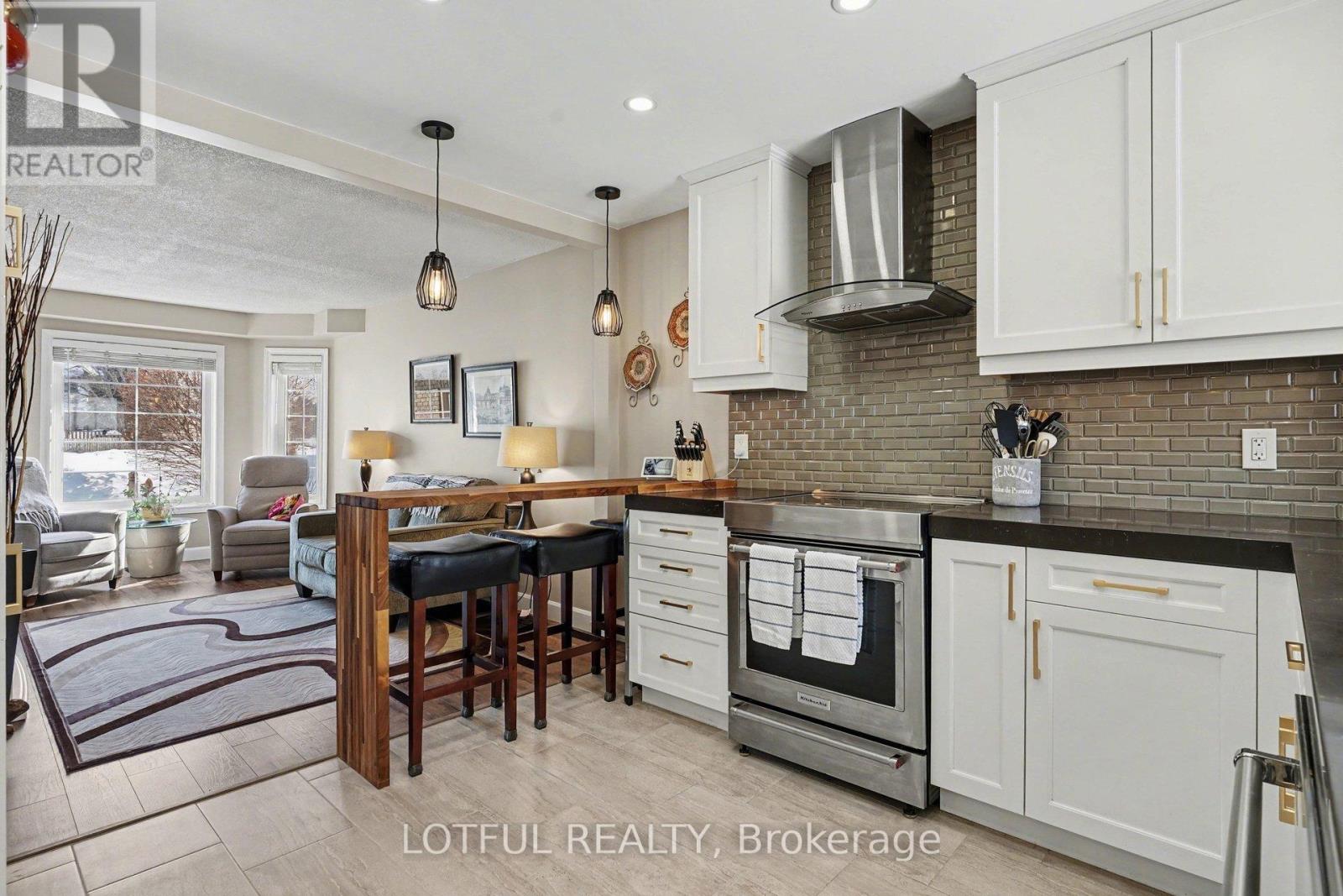 2212 Chalmers Crescent, Innisfil, Ontario  L9S 1Y6 - Photo 14 - N12835572