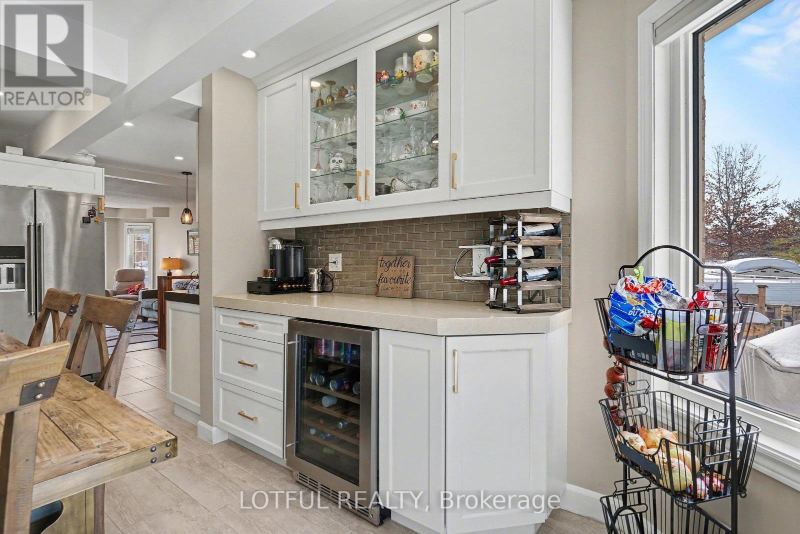 2212 Chalmers Crescent, Innisfil, Ontario  L9S 1Y6 - Photo 15 - N12835572