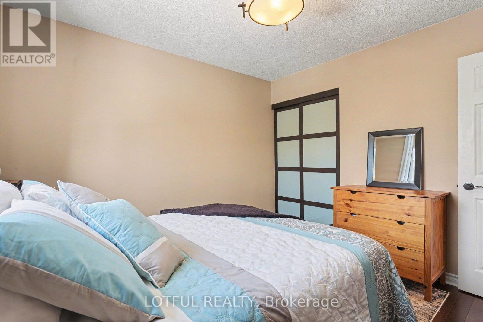 2212 Chalmers Crescent, Innisfil, Ontario  L9S 1Y6 - Photo 22 - N12835572