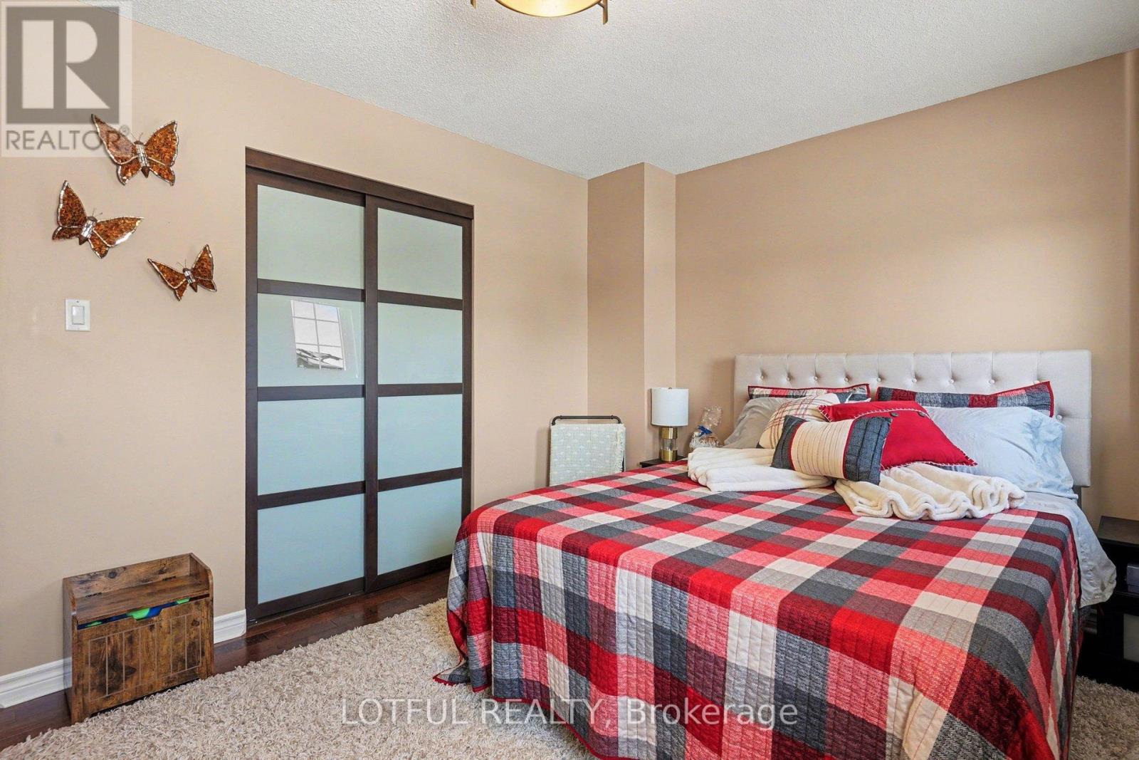 2212 Chalmers Crescent, Innisfil, Ontario  L9S 1Y6 - Photo 25 - N12835572